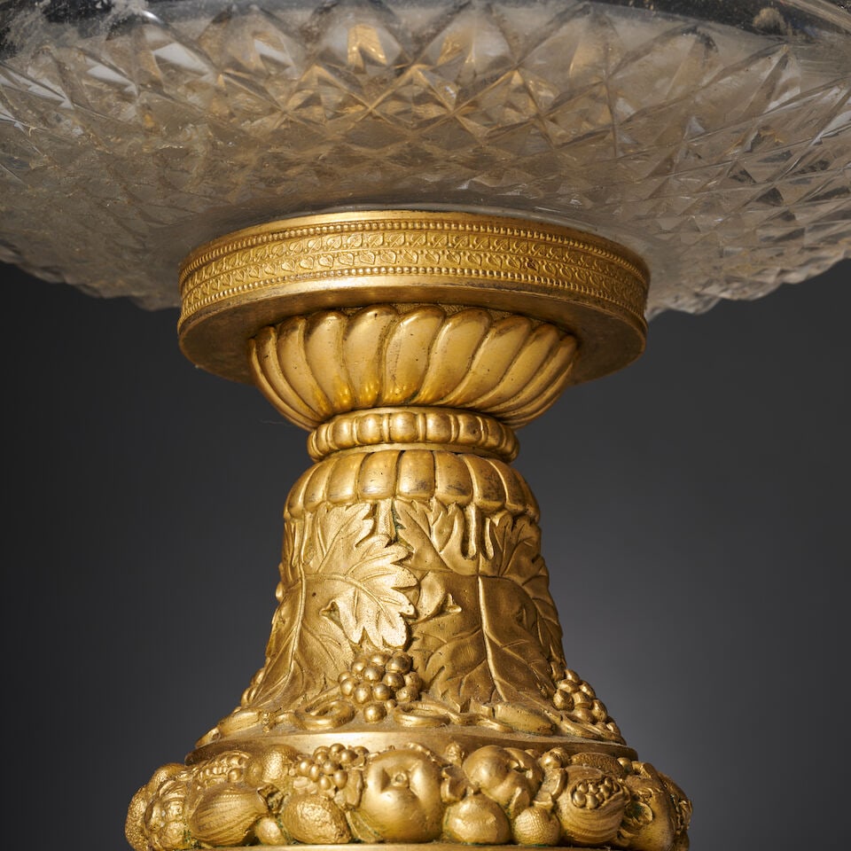 Coupe en cristal taillé et monture en bronze doré et ciselé de la première m... - 2