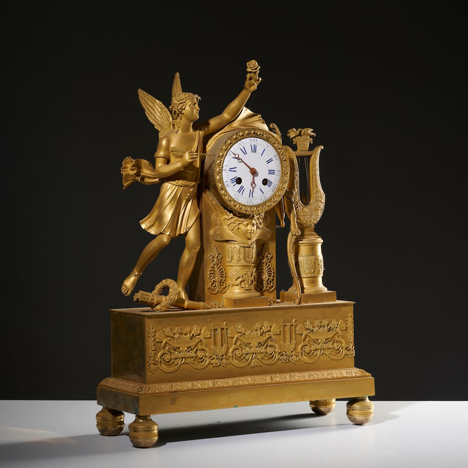 Pendule en bronze doré et ciselé figurant l'Amour d'époque Restauration A gilt-br... - 4