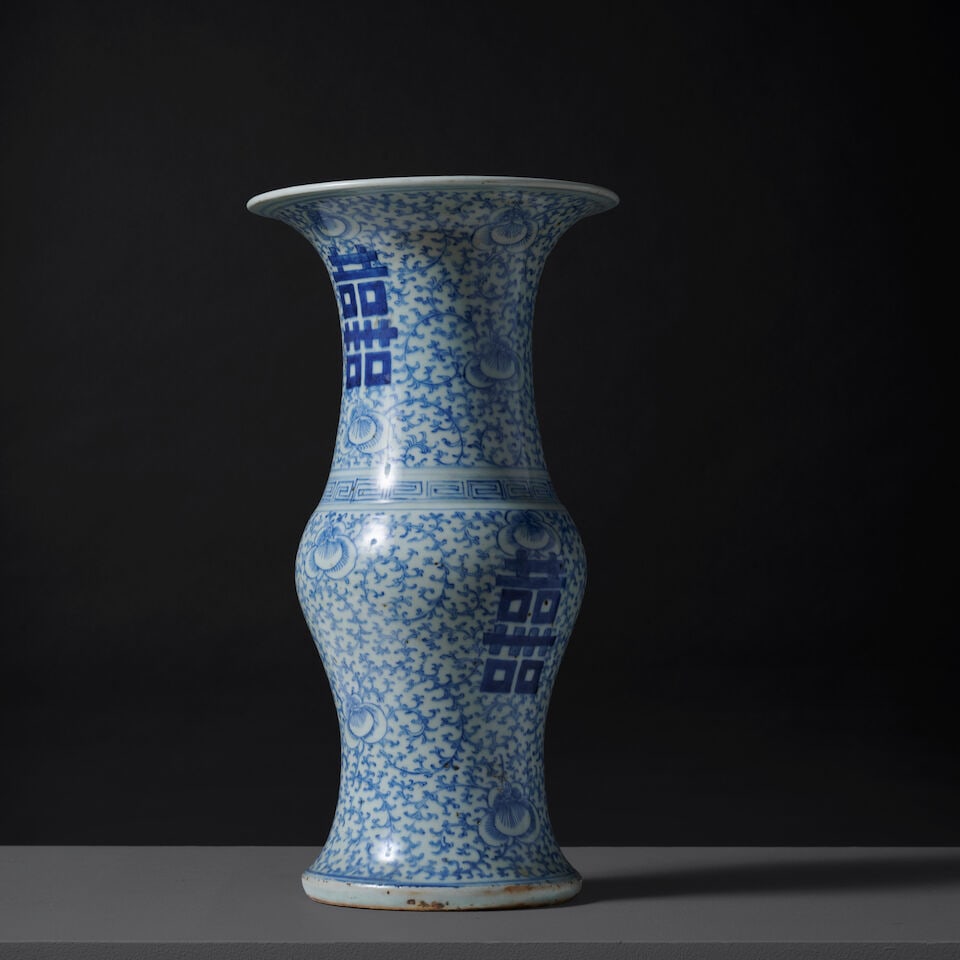 Vase yenyen en porcelaine bleu et blanc. Chine, XIXe siècle A blue and white porcelain yen-... - 4