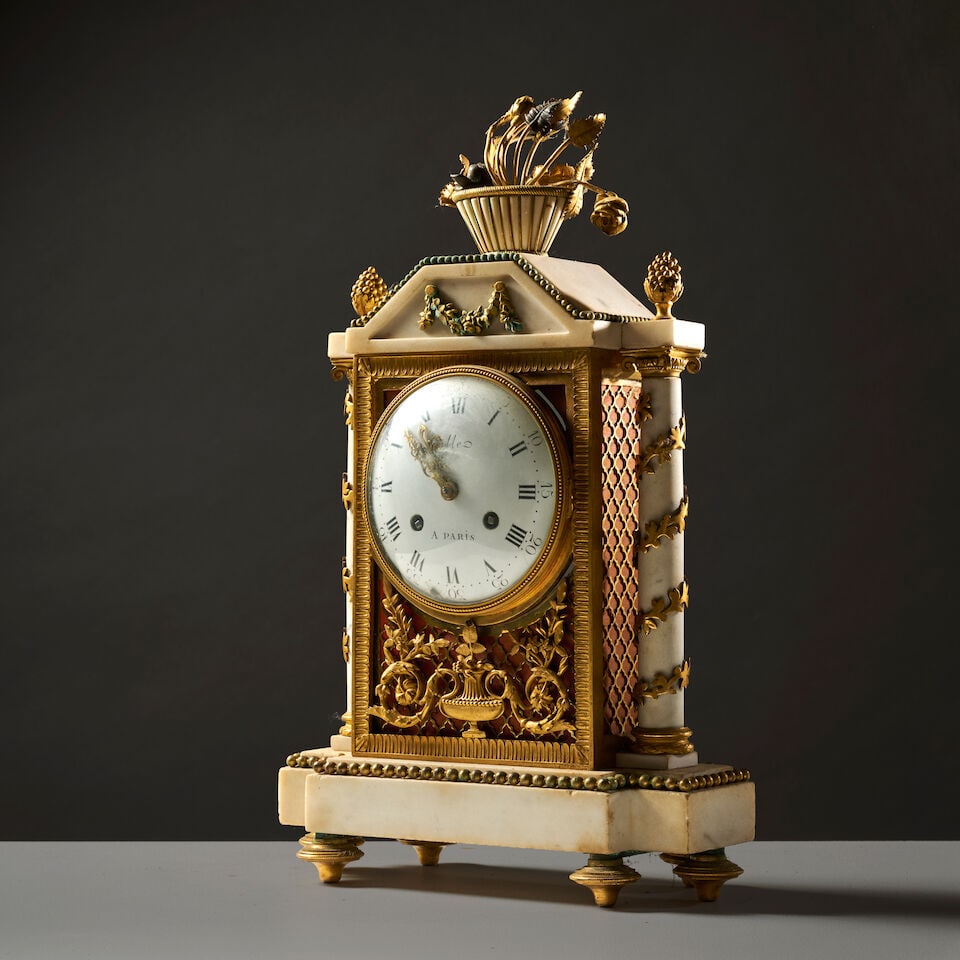 Pendule cage en marbre blanc et bronze doré et ciselé d'époque Louis XVI A Louis ... - 3