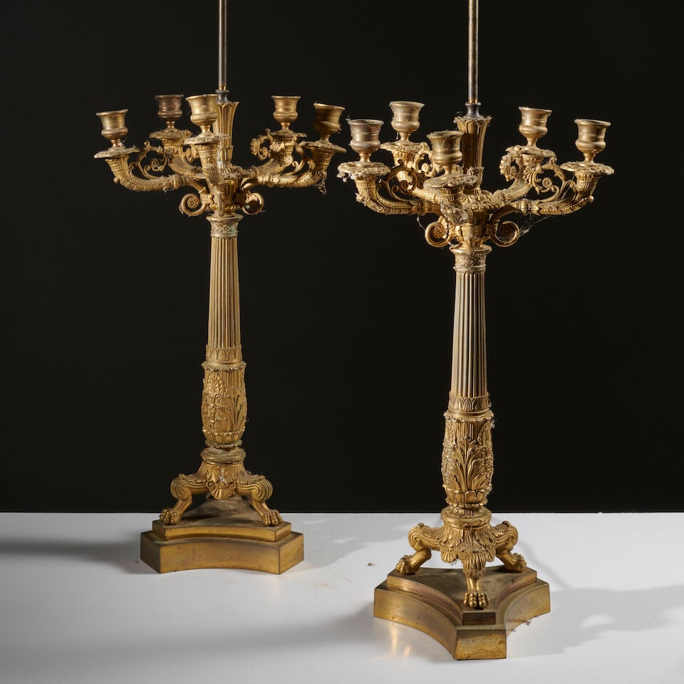 Paire de grands candélabres à cinq lumière en bronze doré et ciselé d'&... - 6