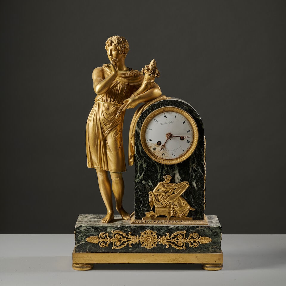 Pendule borne en marbre vert de mer et bronze doré figurant 'l'Abondance' d'époque Res... (1 of 3)