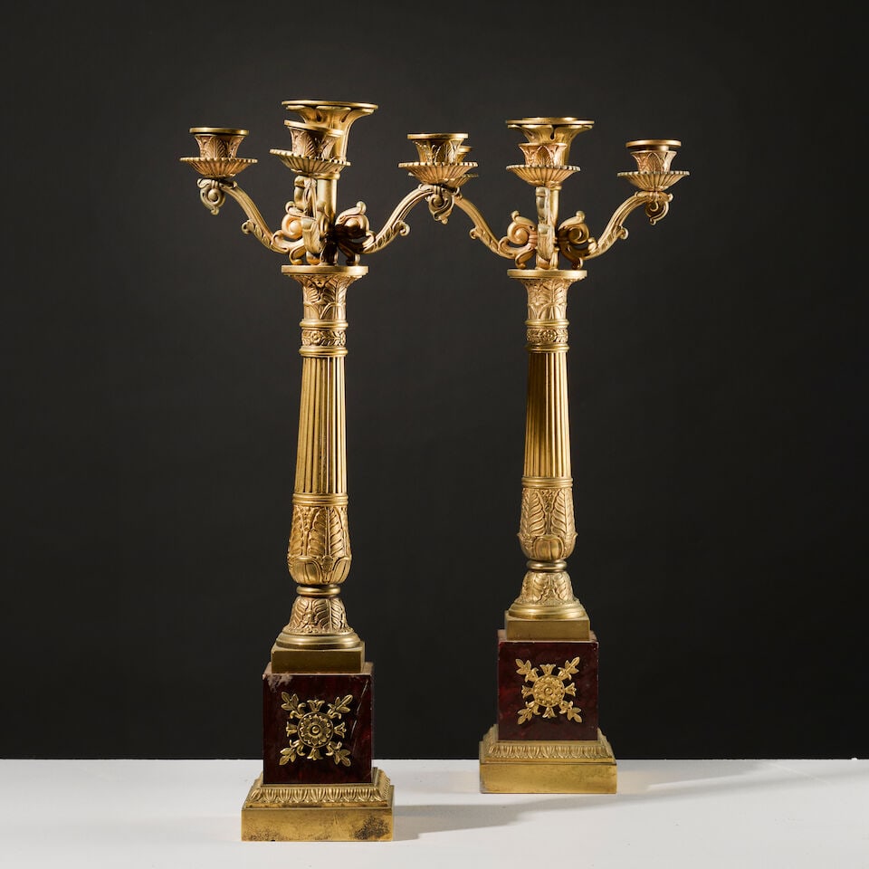 Paire de candélabres à quatre lumières en bronze doré et ciselé du XIXe... (1 of 3)