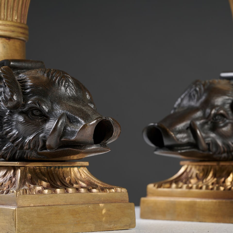 Paire de rythons en bronze doré et à patine brune d'époque Restauration A pair of... - 3