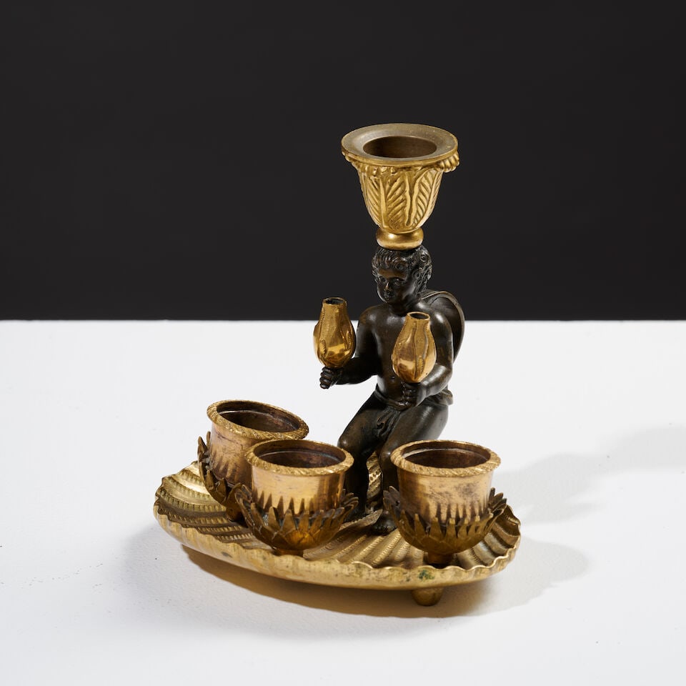 Ensemble d'objets en bronze, marbre et nacre d'époque Charles X (deux encriers, cassolette,... - 5