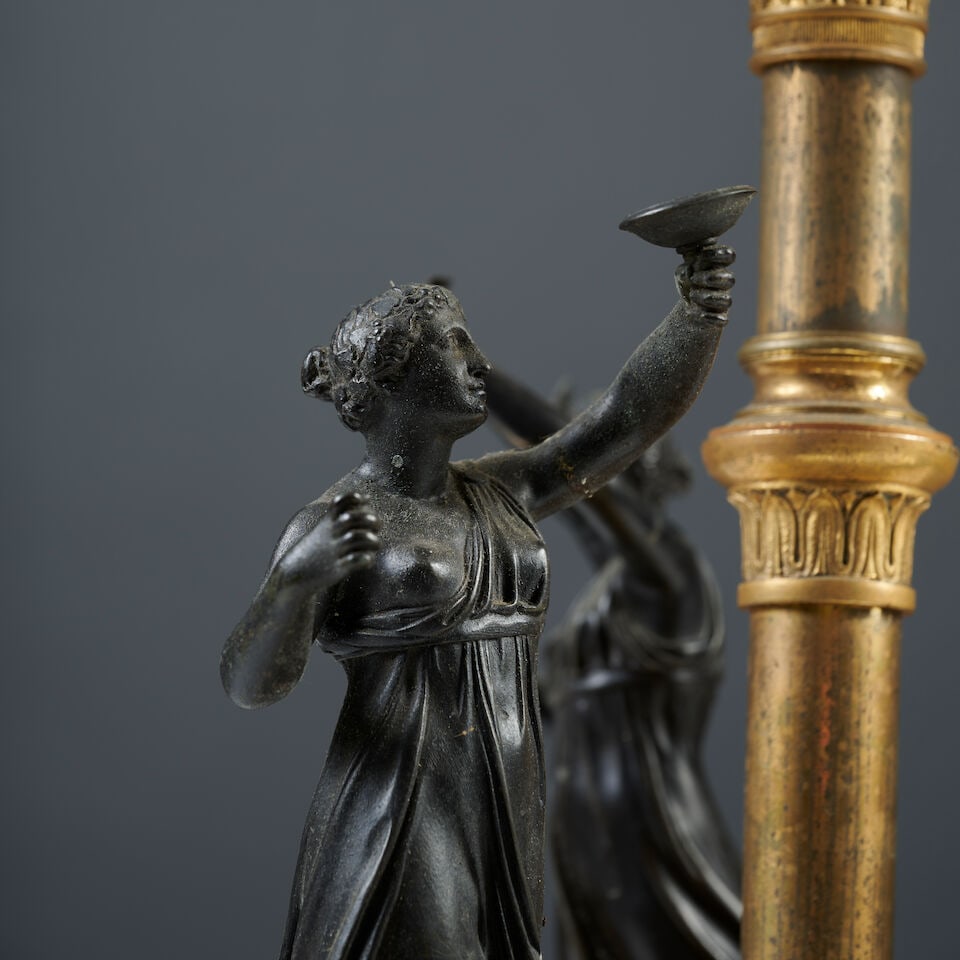 Coupe en cristal et monture en bronze doré et patiné à trois nymphes dansantes du... - 4