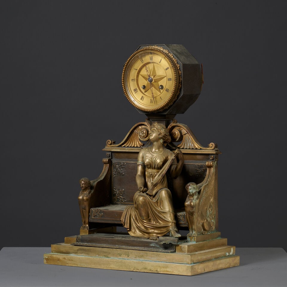 Pendule figurant Terpsychore en bronze doré et patiné d'époque Empire A Empire c... - 9