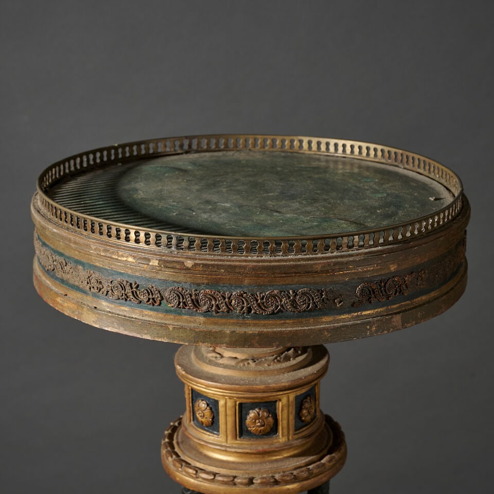 Petit guéridon en bois patiné noir et bois doré du XIXe siècle A 19th centur... - 2