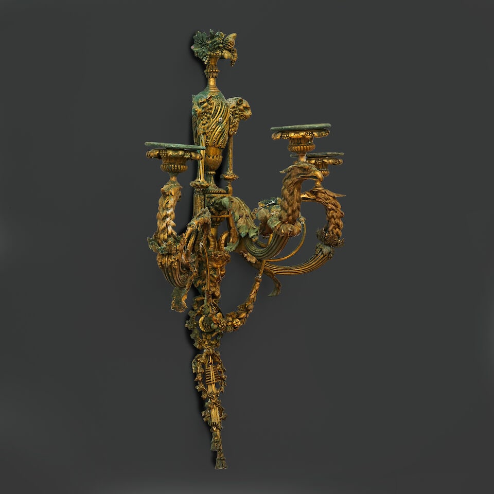 Belle applique à trois bras de lumière en bronze doré d'époque Louis XVI, en... - 2