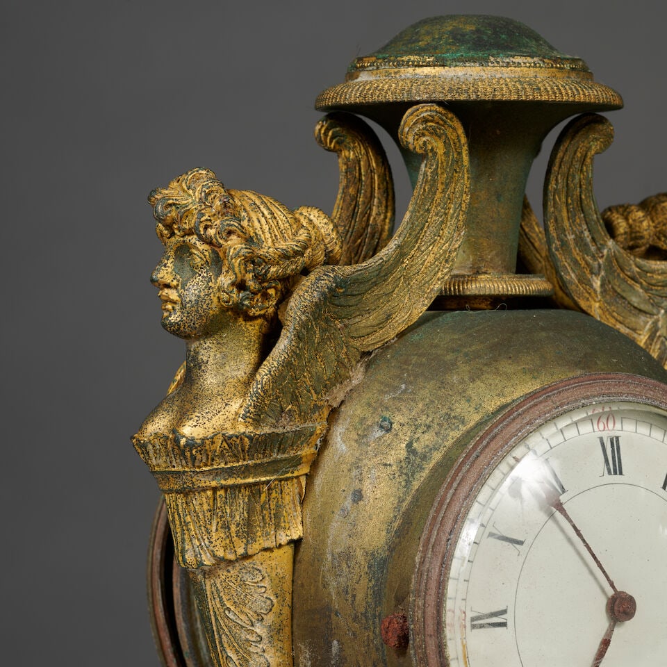 Pendule en forme de vase en bronze doré et patiné d'époque Empire An Empire vase-... - 7