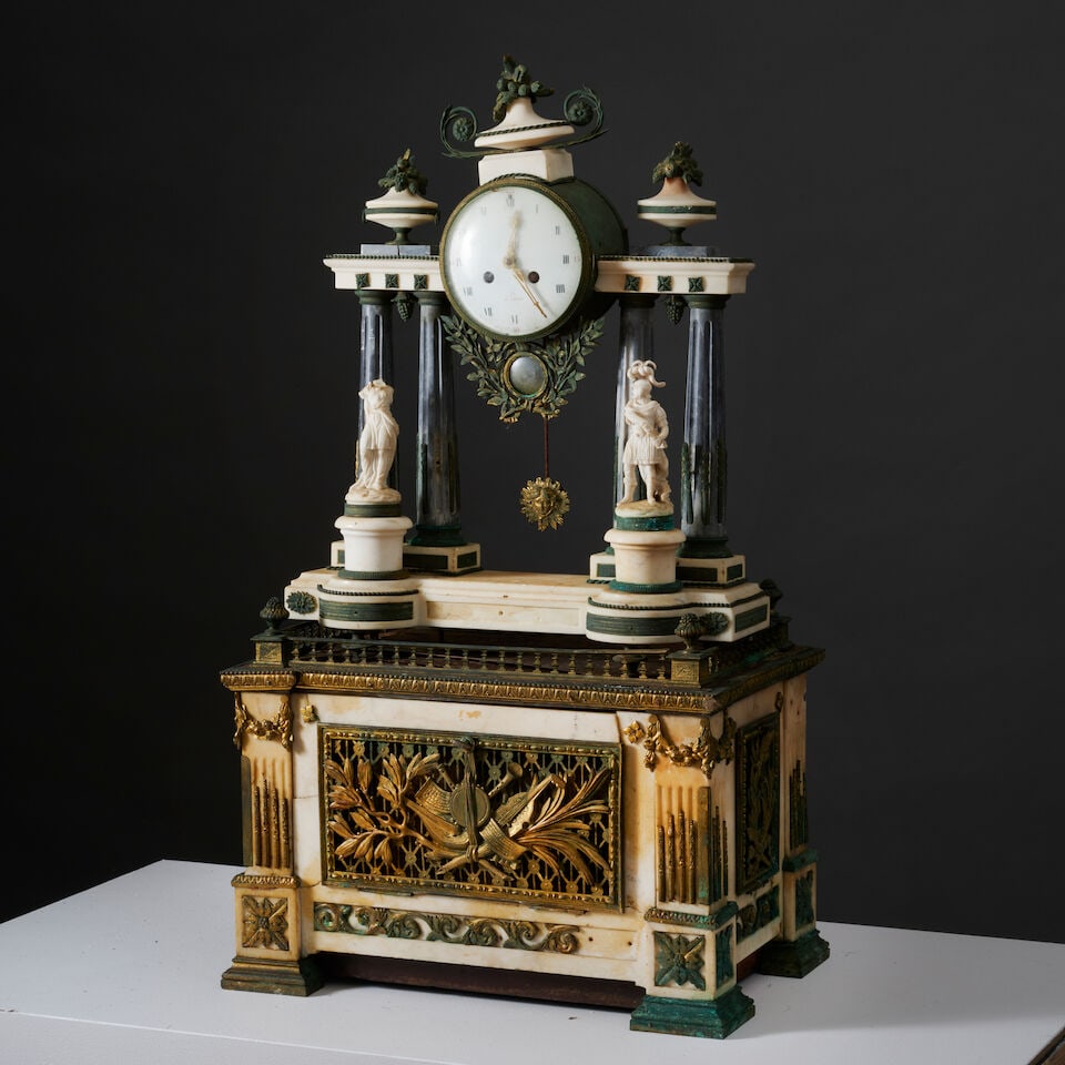 Importante pendule portique à caisse musicale d'époque Louis XVI An important Louis XV... - 5