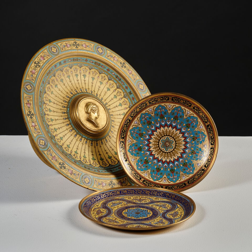 Ensemble de pièces en bronze doré et émaux cloisonné dela seconde partie du ... - 3