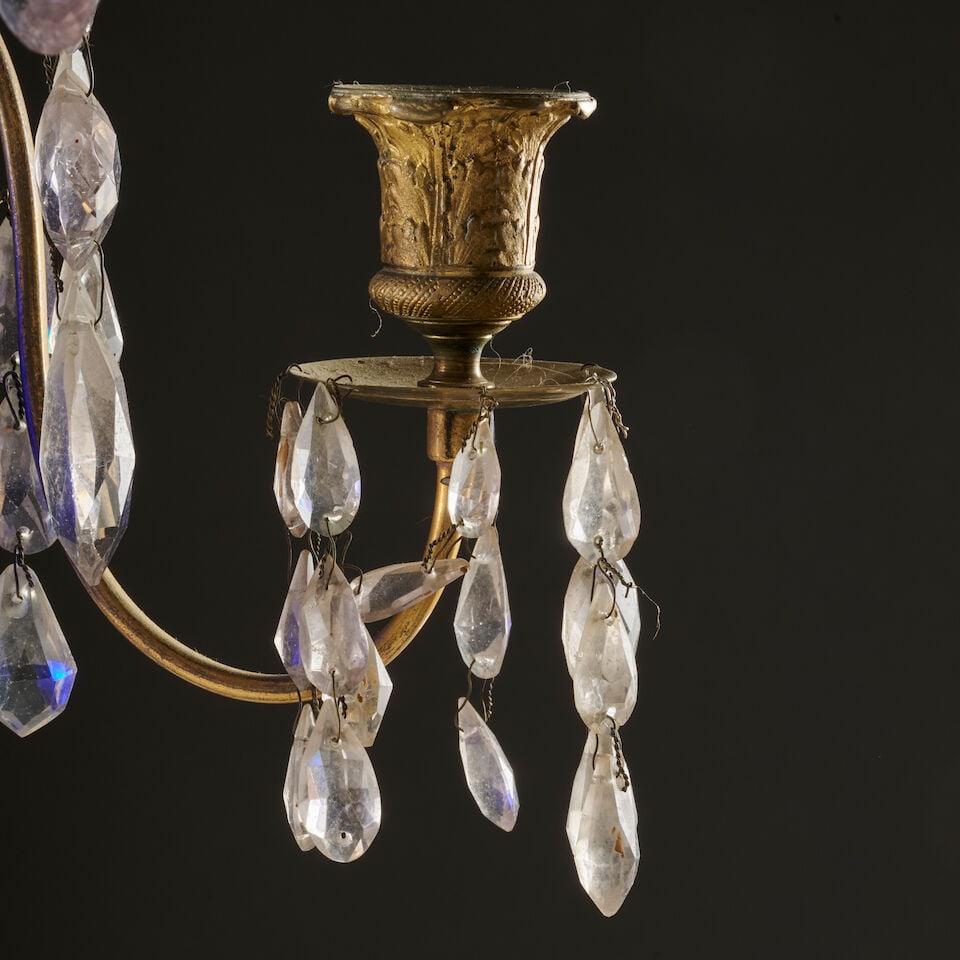 Girandole à trois lumières en verre bleu, marbre et bronze, travail d'Europe du nord d... - 2