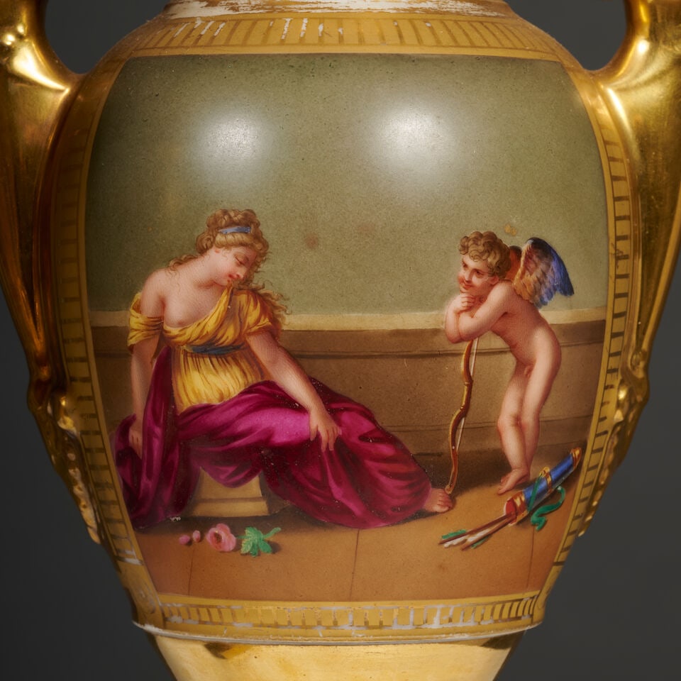 Paire de vases en porcelaine de Paris à fond or, début du XIXe siècle A pair of g... - 6