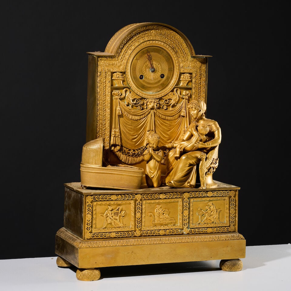 Pendule dite 'à la naissance du Duc de Bordeaux' en bronze doré et ciselé d'é... - 3