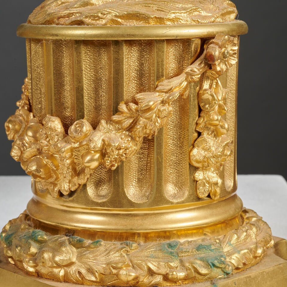 Paire de candélabres à quatre lumières du milieu du XIXe siècle A pair of fo... - 3