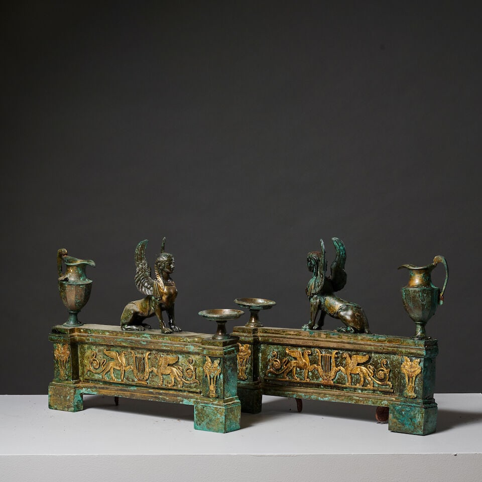 Paire de chenets en bronze patiné et doré d'époque Empire A pair of Empire period... - 2