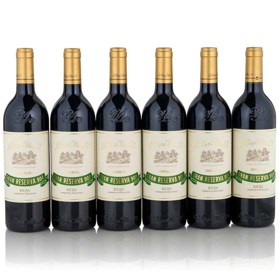 La Rioja Alta S.A. Gran Reserva 904, 2011 (6 bottles, 750ml): La Rioja Alta S.A. Gran Reserva 904, 2011 (6 bottles, 750ml) Region: Spain Packaging: original cardboard case This lot is subject to the following lot symbols: • • Zero rated for tax, no