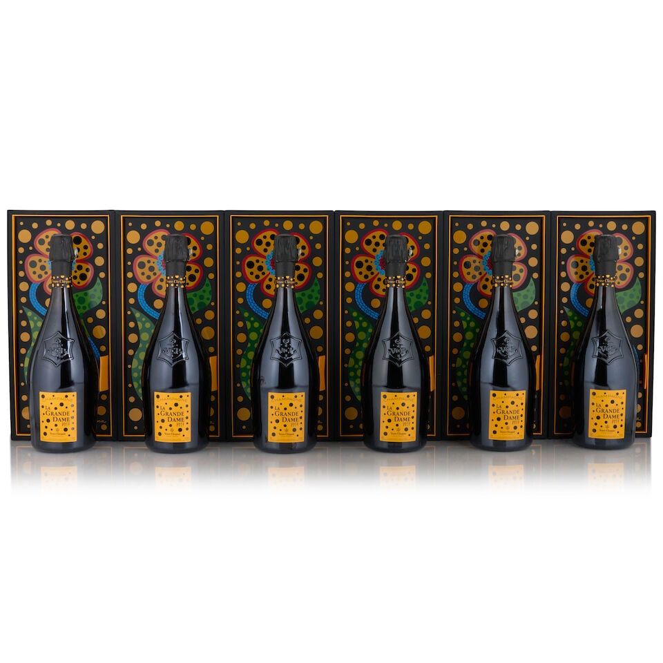 Veuve Clicquot, La Grande Dame Brut, 2012 (6 bottles, 750ml): Veuve Clicquot, La Grande Dame Brut, 2012 (6 bottles, 750ml) Region: Reims Packaging: original cardboard case Footnotes: Champagne This lot is subject to the following lot symbols: • • Zer