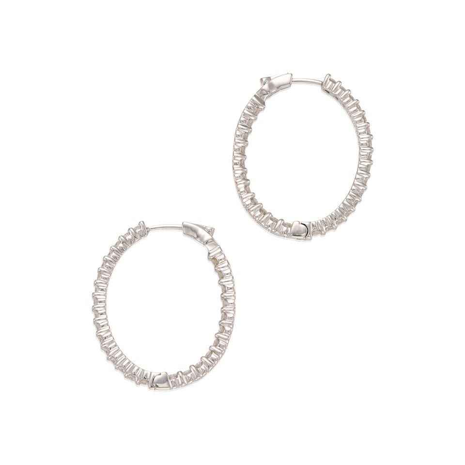 18K WHITE GOLD AND DIAMOND EARRINGS - 2