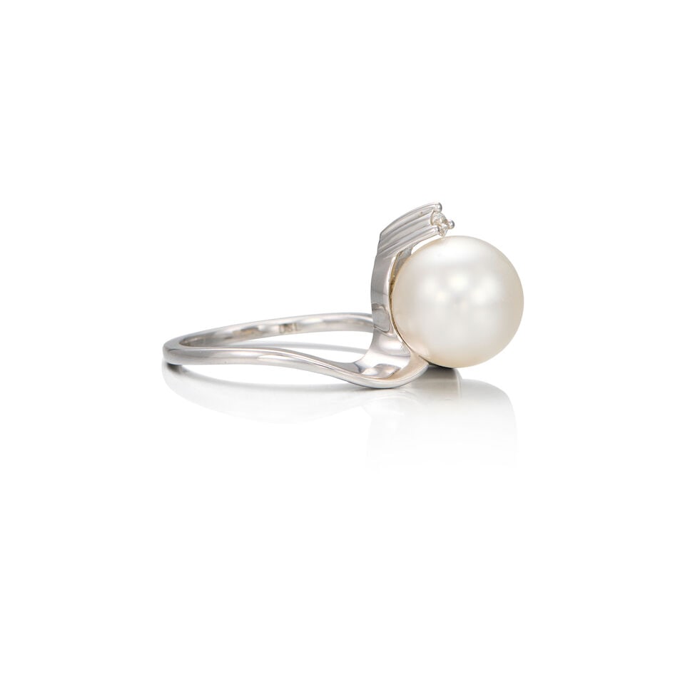 18K WHITE GOLD, CULTURED PEARL, AND DIAMOND RING - 2