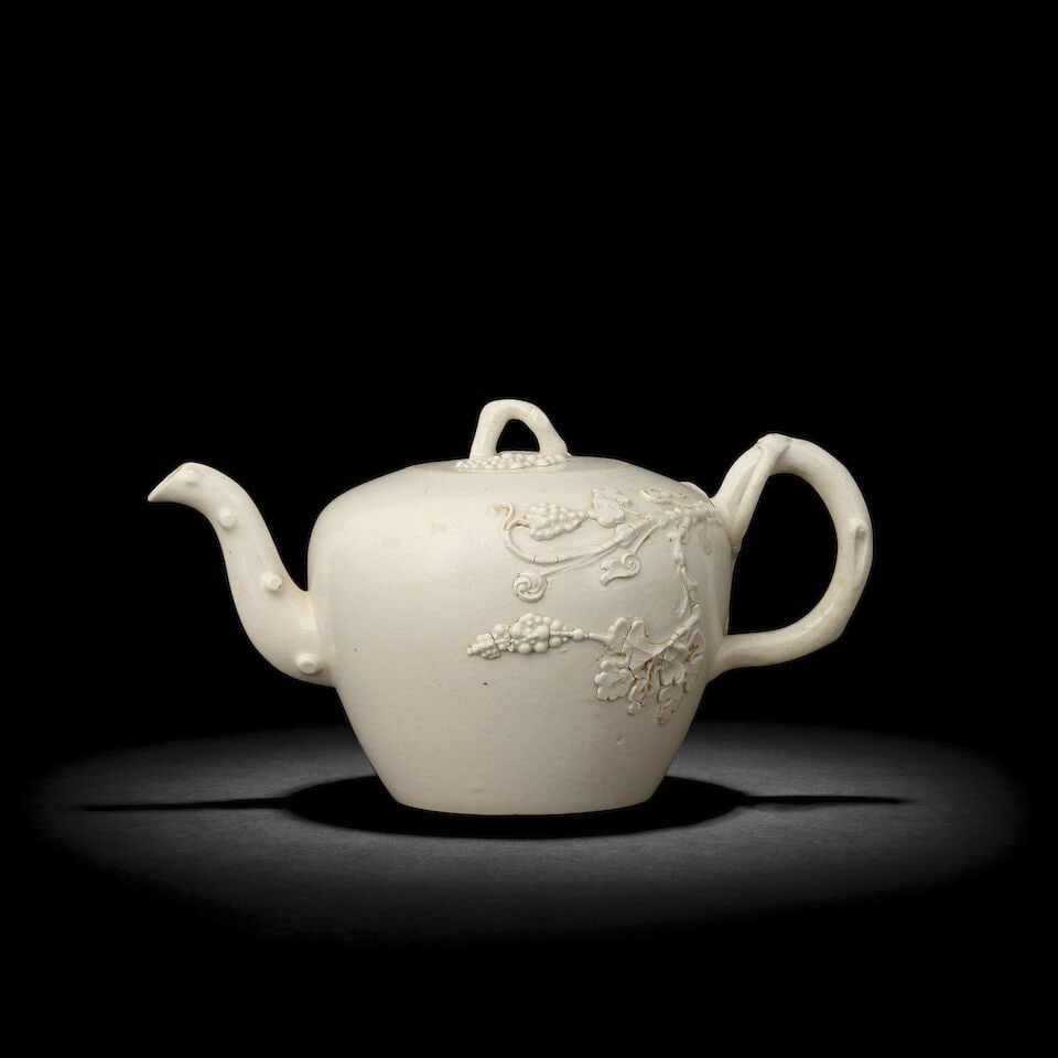 A Staffordshire white saltglaze stoneware teapot and cover, circa 1730-40 - 2