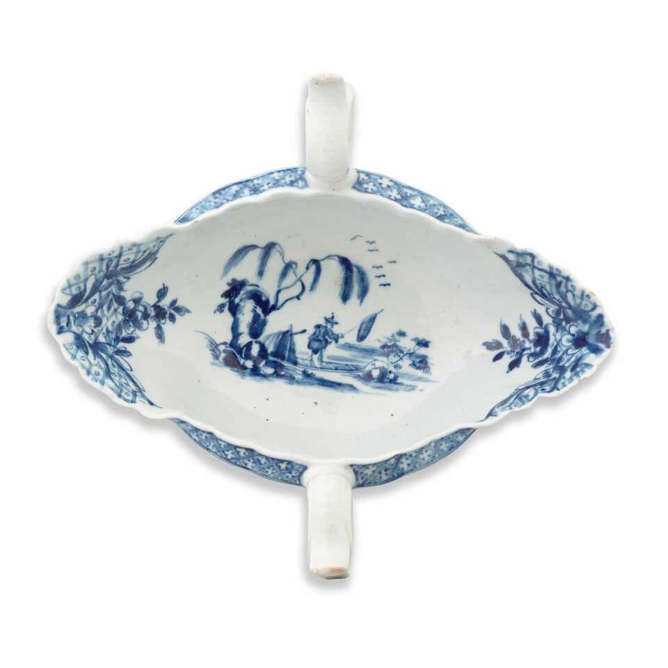 A rare Worcester double-lipped sauceboat, circa 1754-56 - 5