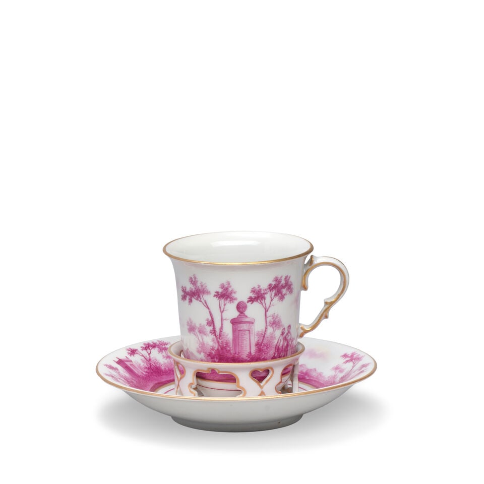 Two Meissen teapots and covers, second half 18th century - 2