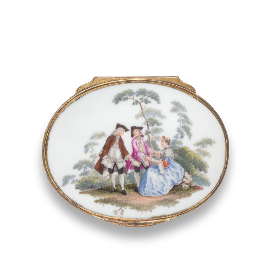 A Meissen silver-gilt-mounted oval snuff box, mid 18th century - 4
