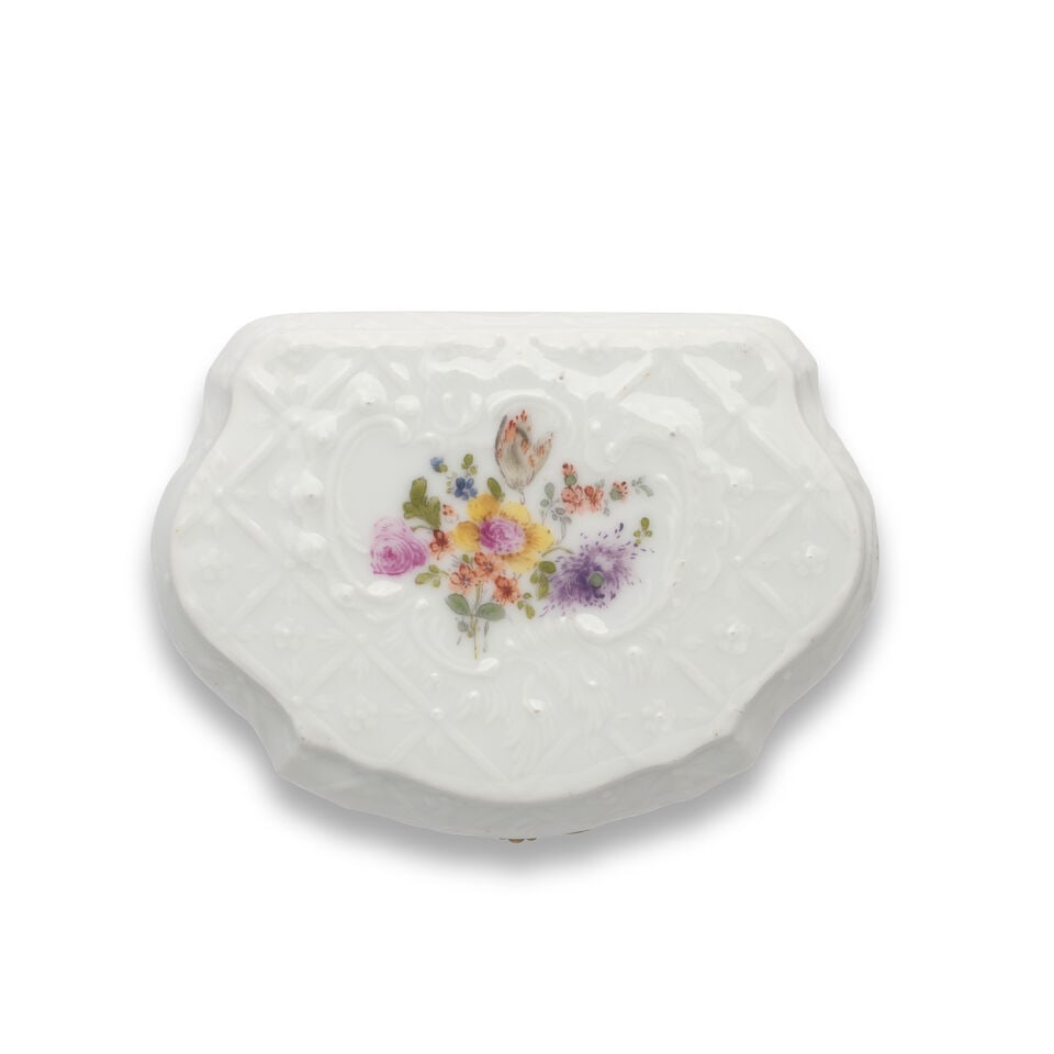 A Meissen gilt-metal mounted snuff box, circa 1765-70 - 4