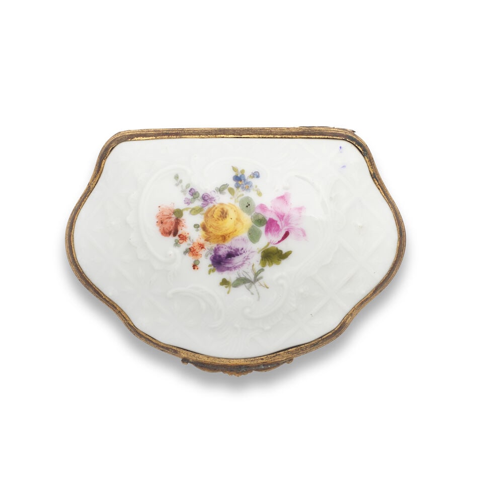 A Meissen gilt-metal mounted snuff box, circa 1765-70 - 5
