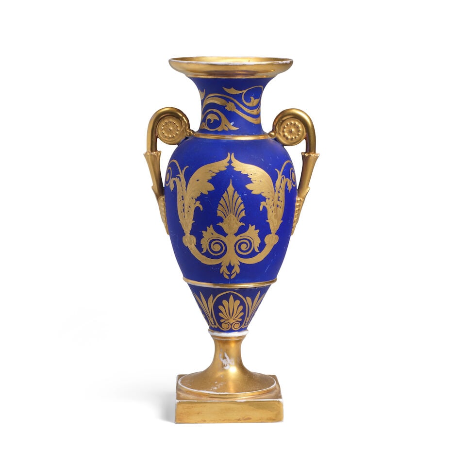 A small Meissen blue-ground vase, circa 1825-30 - 2