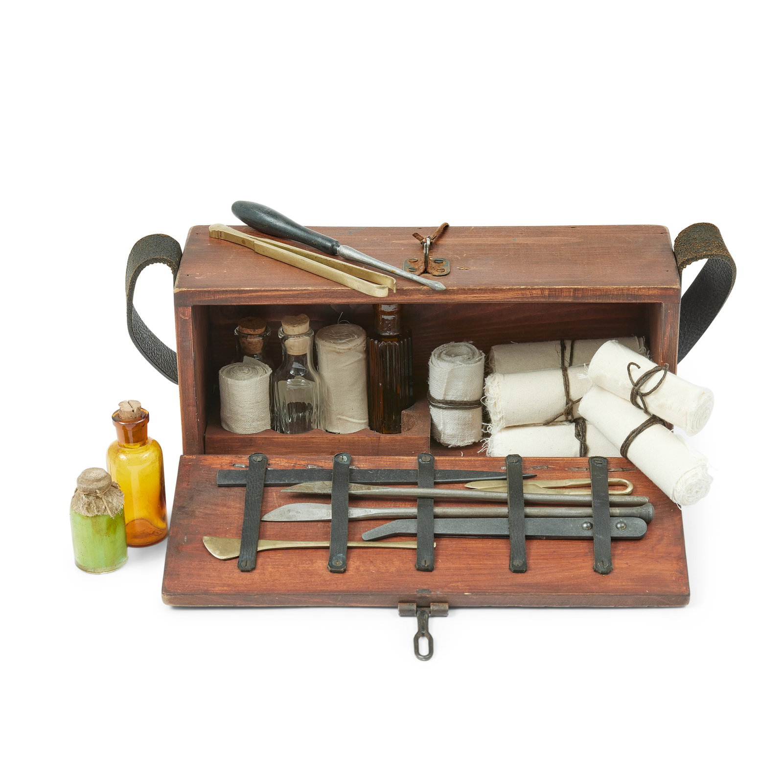 A portable medical box, used by Claire First seen Season 3, Episode 9, 'The Doldrums' (Qty) (1 of 1)