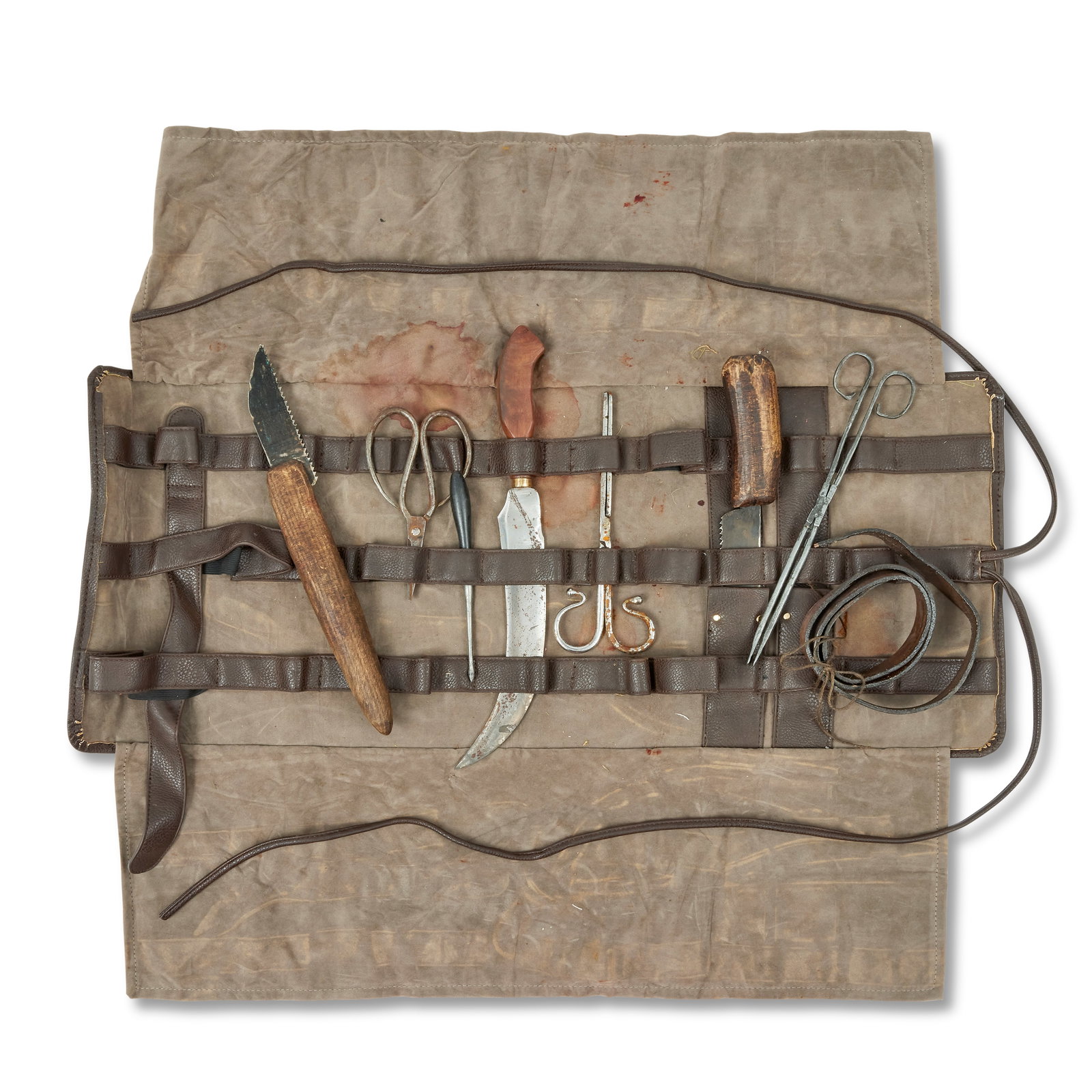 Claire's medical kit Season 7, Episode 15, 'Written In My Own Heart's Blood' (2) (1 of 1)
