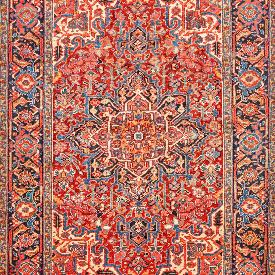 Small Heriz Rug 4 ft. 10 in. x 6 ft. 6 in. - 3
