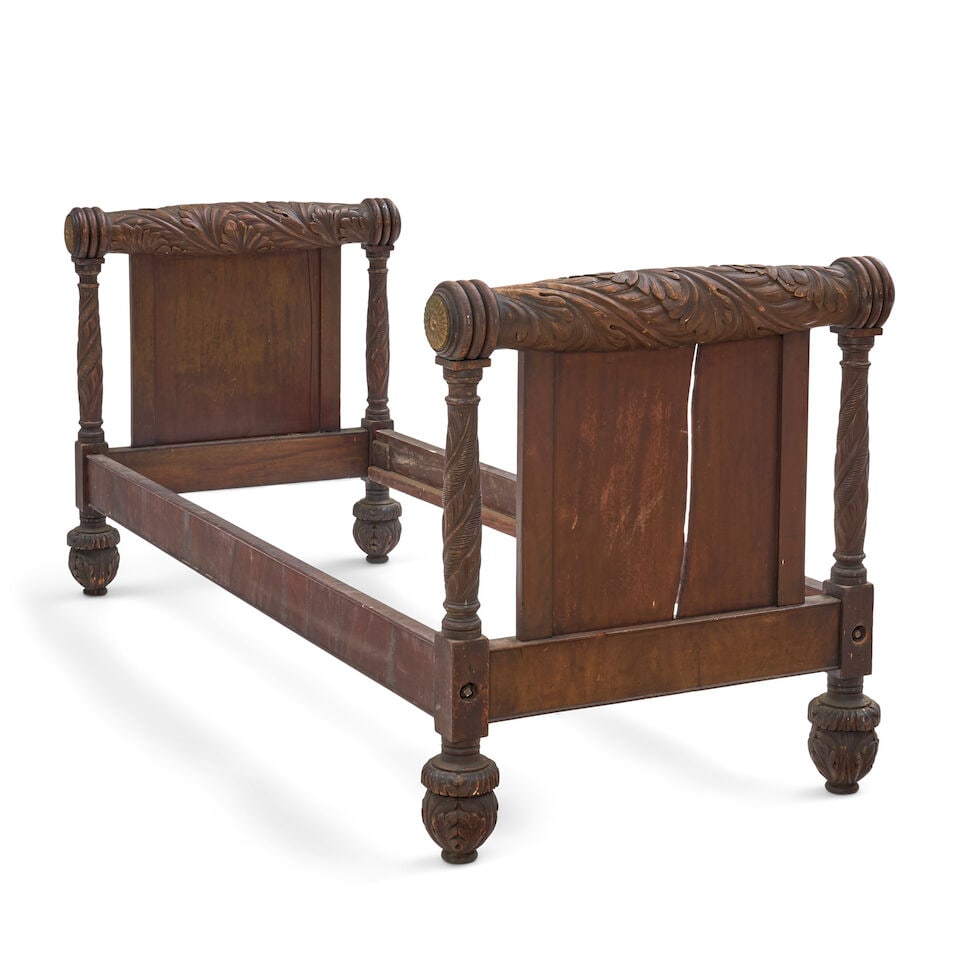 Classical Carved Mahogany Daybed possibly Philadelphia, Pennsylvania, c. 1825 (1 of 3)