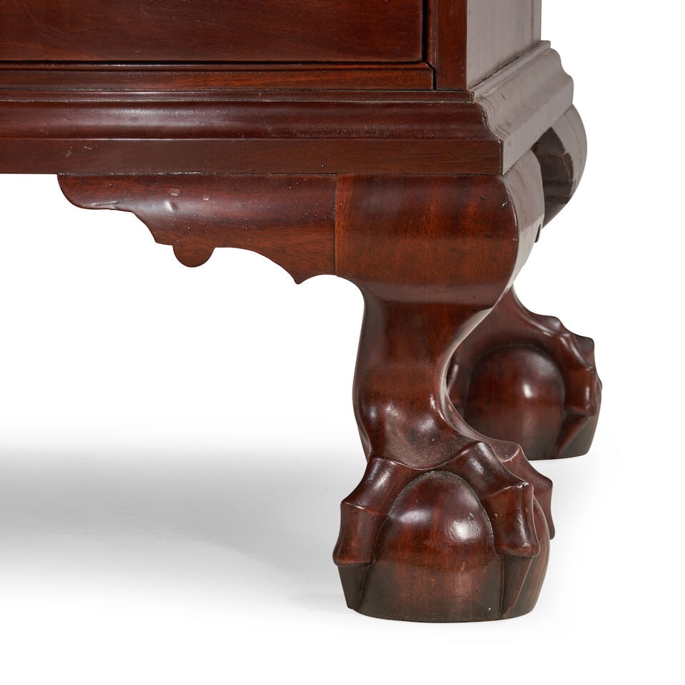 Chippendale Mahogany Reverse-serpentine Slant-lid Desk Boston, Massachusetts, c. 1780 - 3