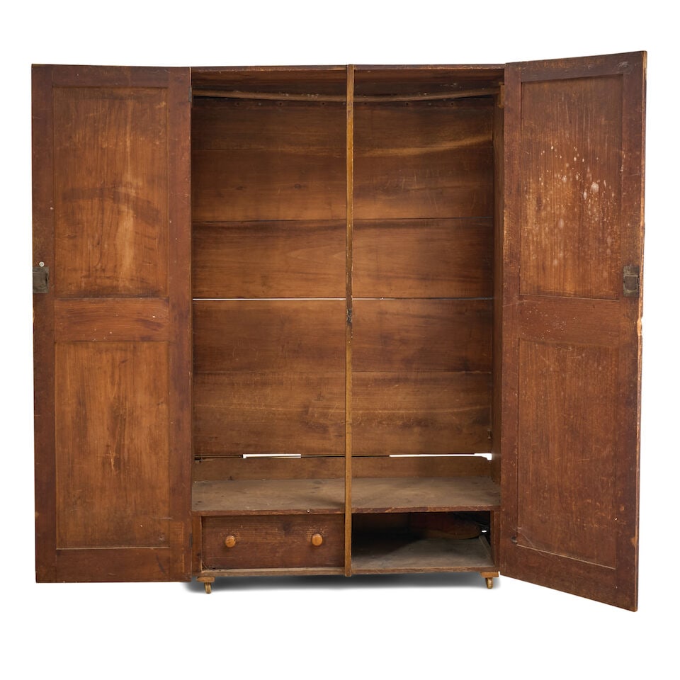 Grain-painted Cupboard United States, early 19th century - 3