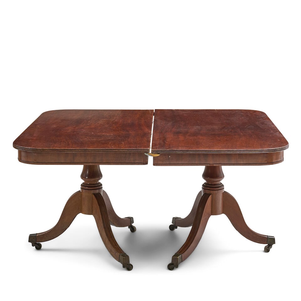 Classical Mahogany Two-part Banquet Table Northeastern United States, c. 1825 (1 of 4)