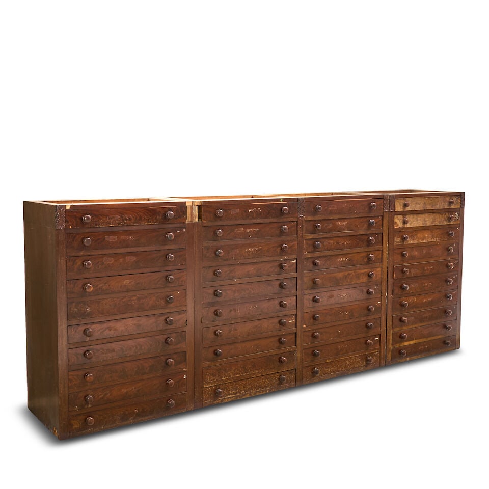 Late Classical Mahogany Curiosity Cabinet SetNortheastern United States, c. 1830-40 - 2