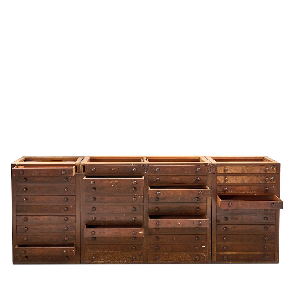 Late Classical Mahogany Curiosity Cabinet SetNortheastern United States, c. 1830-40 - 3