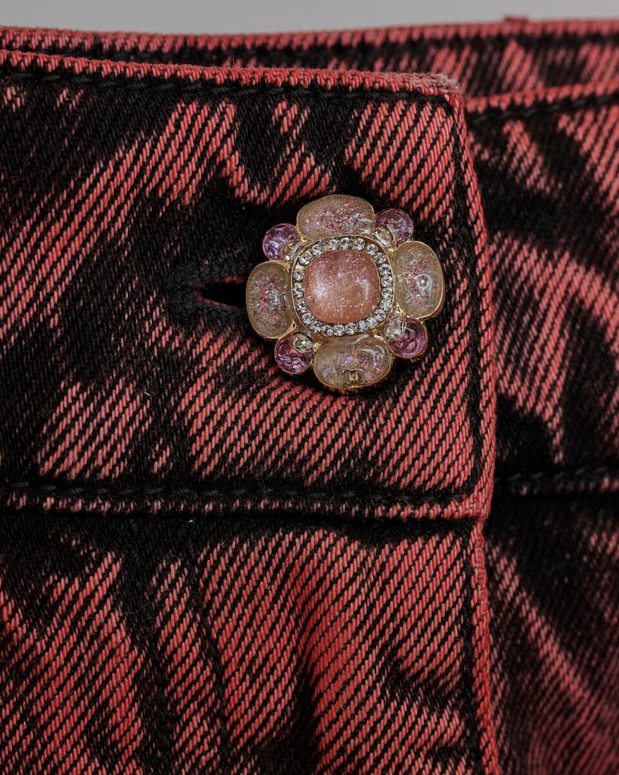 Chanel Sample, circa 2022. Ensemble d'été composé d'un bermuda en jean délav... - 2