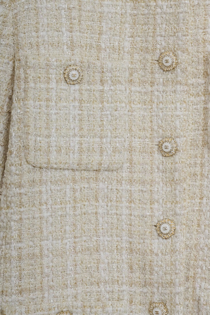 Chanel Sample, collection Prêt à Porter, Automne/Hiver 2035. Manteau en tweed écr... - 2