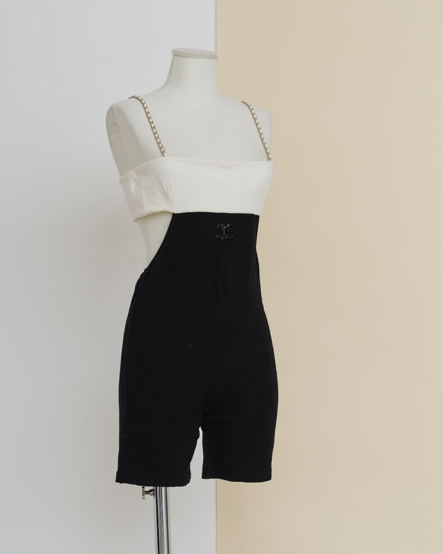 Chanel Sample, collection Prêt à Porter, Printemps/Eté 2022. Combi-short en coton... - 2