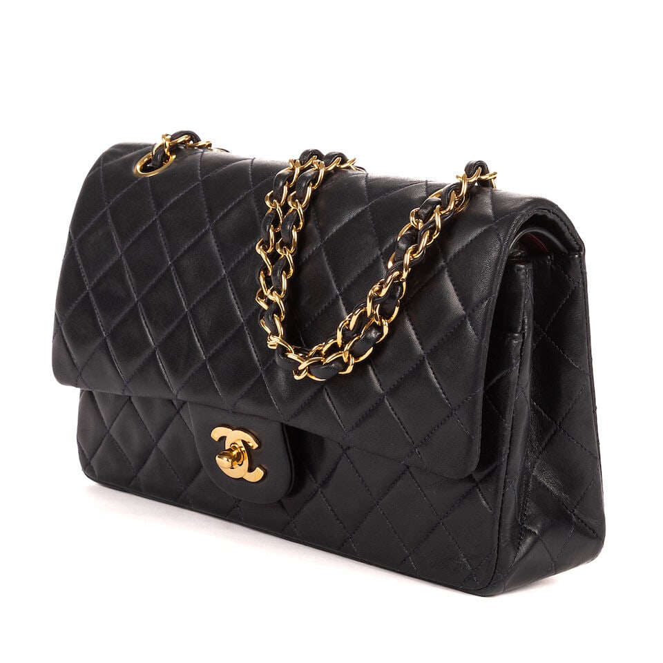Chanel, circa 1994. Sac Classique double rabat en cuir marine matelassé. Chanel, circa 1994... - 2