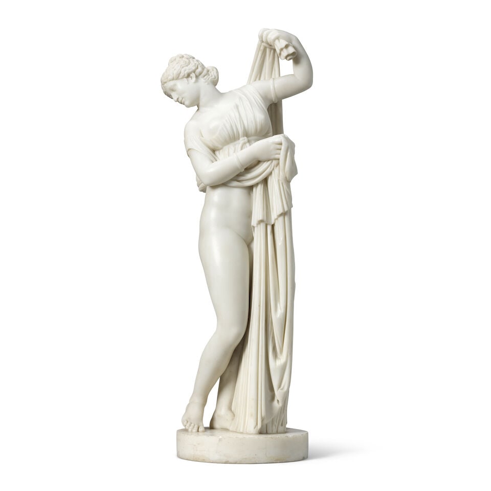 A 19th century carved white marble figure of the Bathing Venus English or Italian - 5
