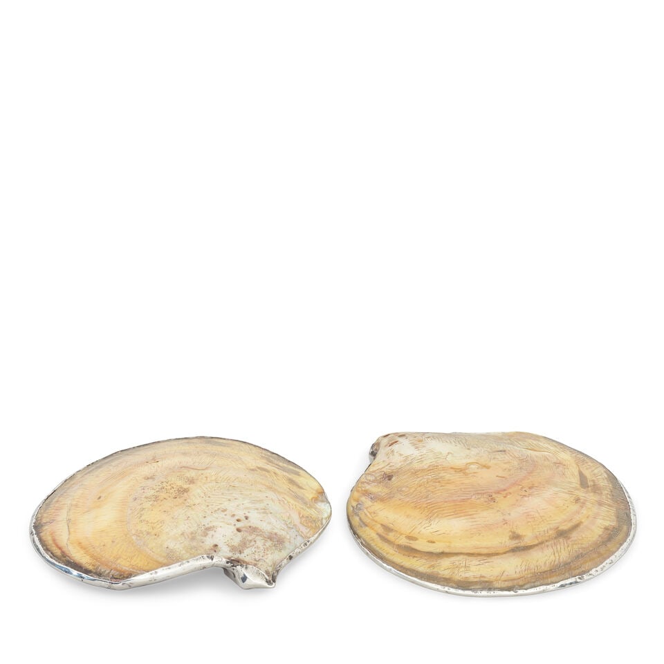 A pair of Iraqi niello white metal mounted mother of pearl shell dishes Early 20th century - 2