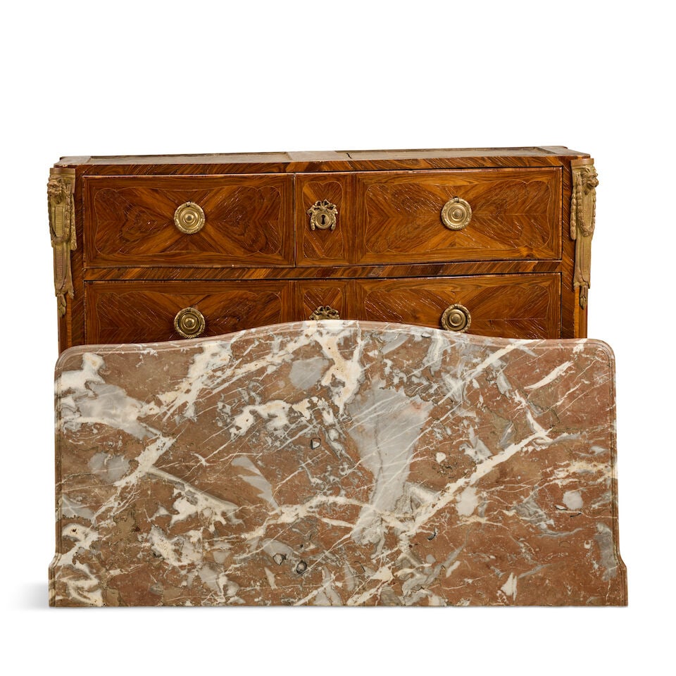 A late Louis XV gilt bronze mounted kingwood and rosewood serpentine commode Circa 1770, stamped... - 3