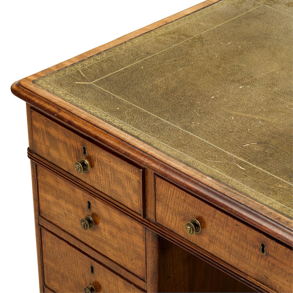A Regency mahogany and fiddleback mahogany pedestal desk by Gillows Circa 1815 - 3