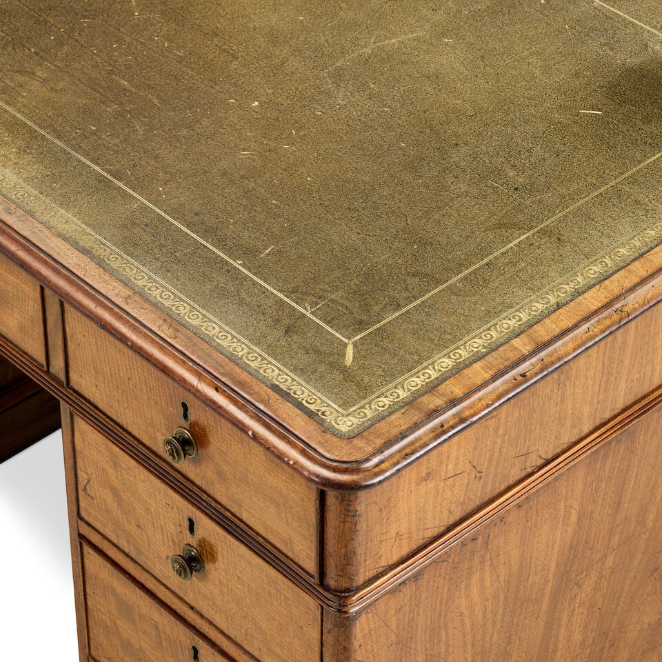 A Regency mahogany and fiddleback mahogany pedestal desk by Gillows Circa 1815 - 4